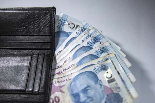 aylıktan kesme disiplin cezası